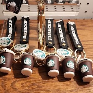 Starbucks Black and Brown Cup 19.00 For 1 Keychain Set